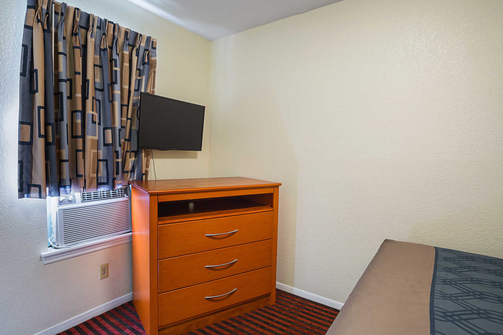Econo Lodge Huntsville- University Area الغرفة الصورة